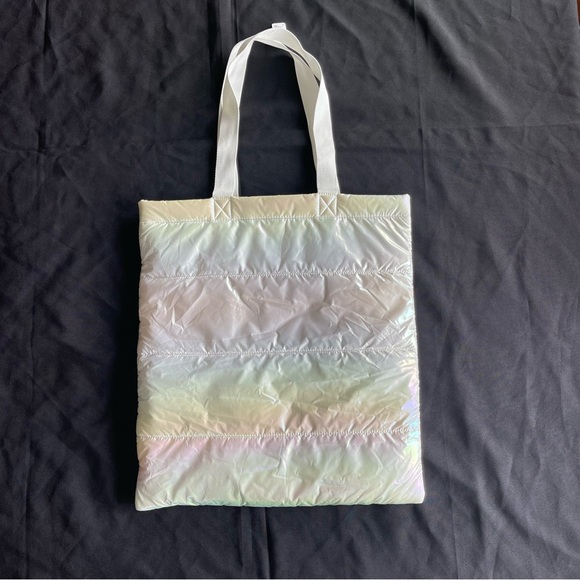 BATH & BODY WORKS IRIDESCENT TOTE BAG NEW WITH TAG 2023!-Retails $112 - Picture 4 of 8
